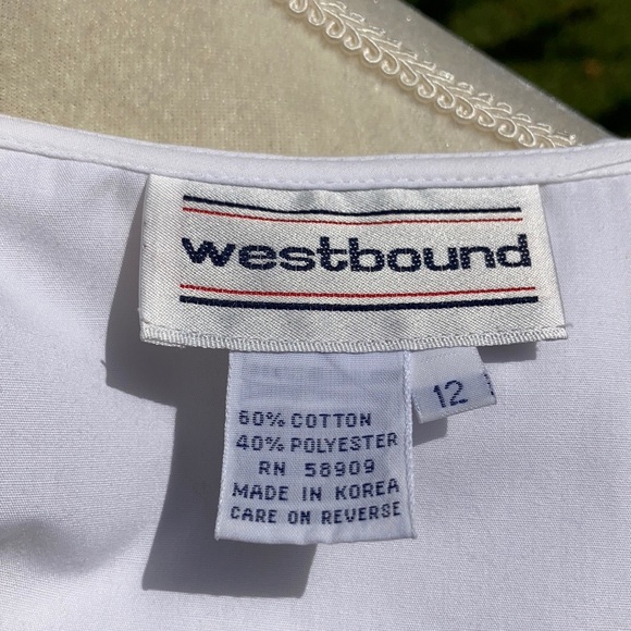 Vintage Christmas Blouse - Picture 11 of 12